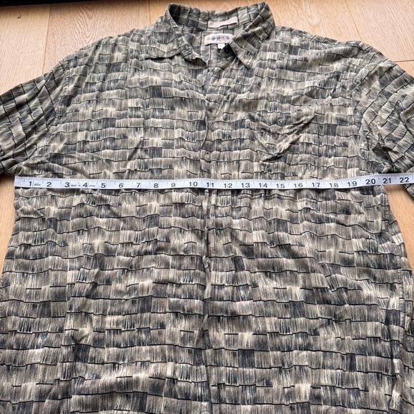 VINTAGE CAMPIA SQUARE PLAID TAN AND BLACK BUTTON DOWN SHIRT - XL - Picture 9 of 10